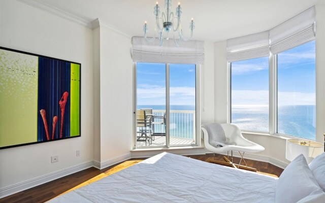 Silver Beach 1702e 3 Bedroom Condo by RedAwning