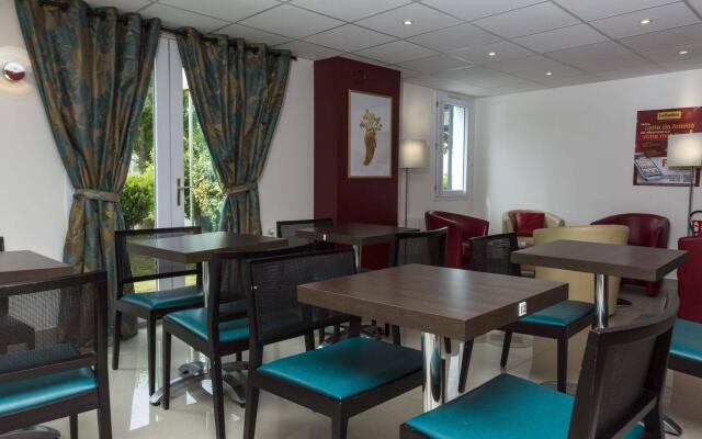 Initial by Balladins St Quentin/Gauchy