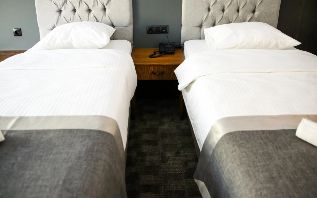 New Gate Hotel