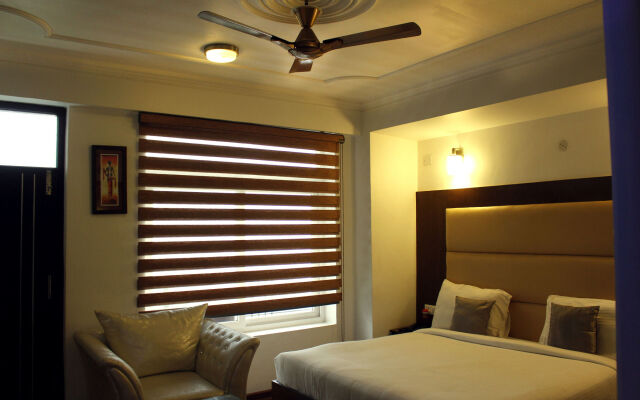 OYO Rooms Bhagsu Waterfall