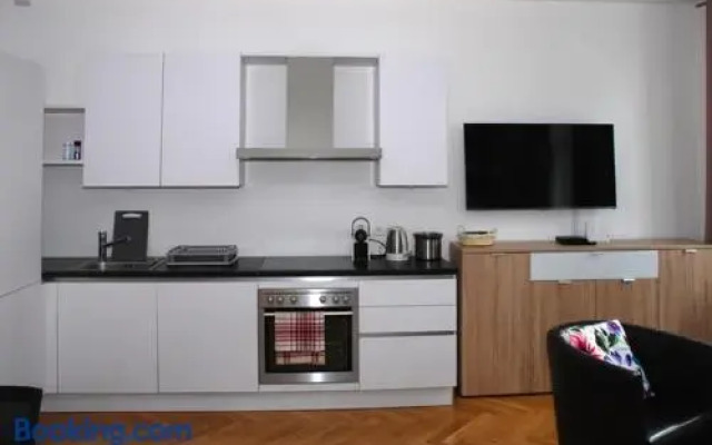 The Barts Apartments - Self Check-in