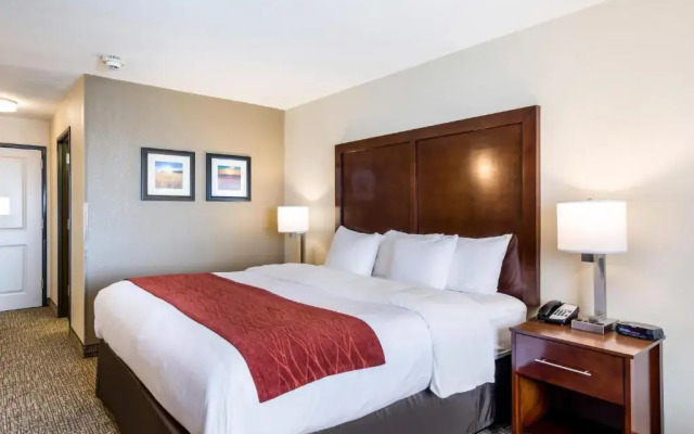 Super 8 Bonner Springs