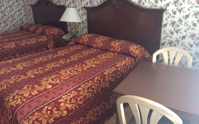 Hollywood 7 Star Motel