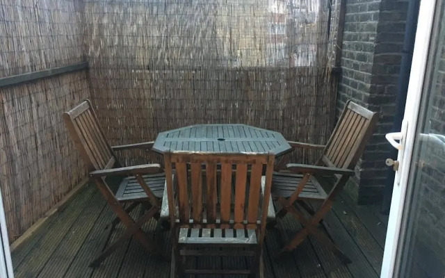 E2 Apartments