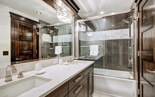 The Bogart House 5 Bedroom Home