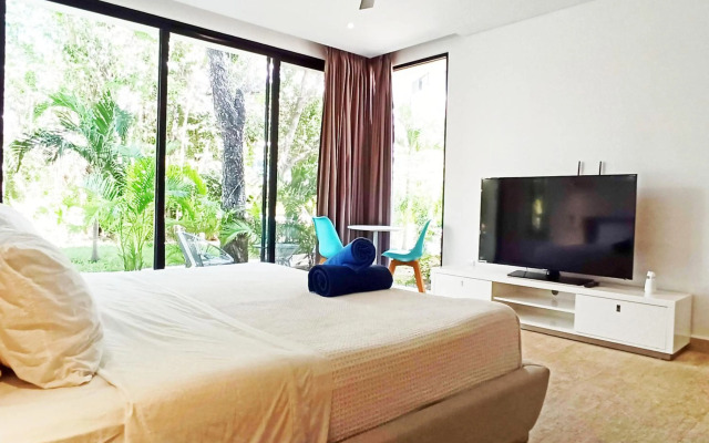 Central Park 103 Cozy and Modern Studio Spa Restaurant Gym