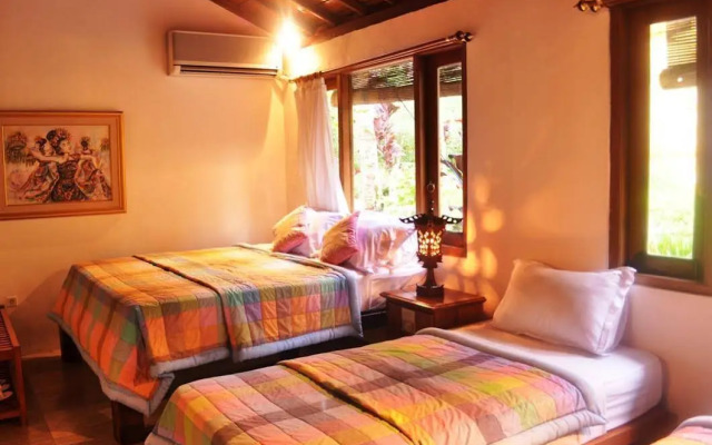 Raffles Holiday Hotel