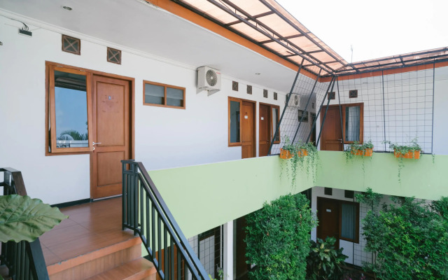 Urbanview Hotel Griya Surya Malang by RedDoorz