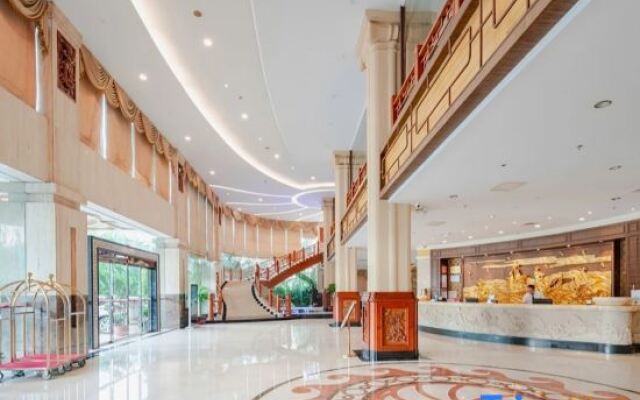 Golden Lotus Herton Seaview Hotel