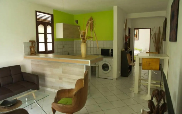 Chaleureux appartement T2 en bas de villa