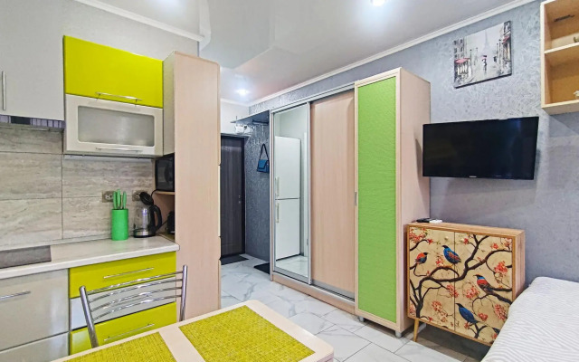 Apartment Live in the Mountains at 31 Estonskaya Street