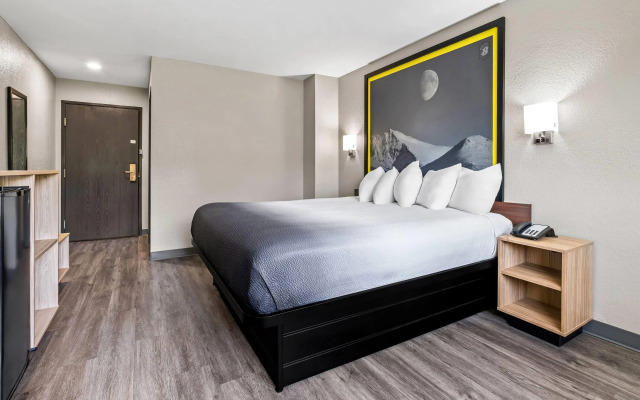 Super 8 by Wyndham Lewiston Auburn Area