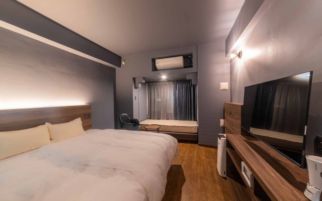 Hotel Brick – Guest Rooms – Naha