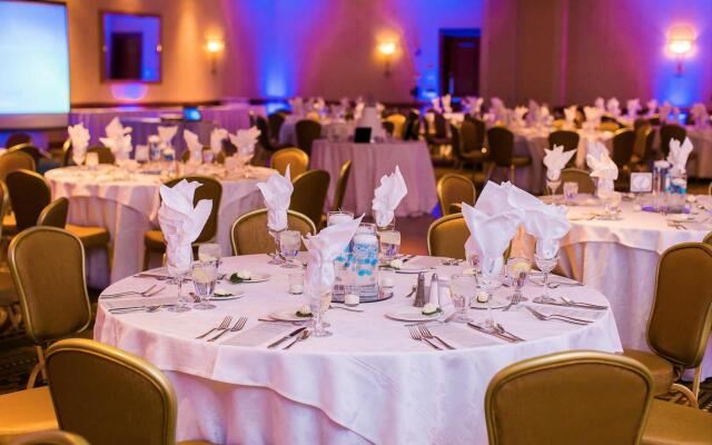 Hilton Garden Inn Milwaukee Northwest Conference Center