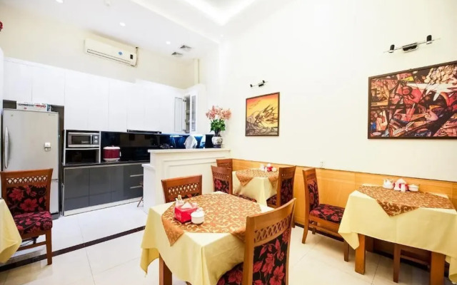 Bay Luxury Chariot Hotel