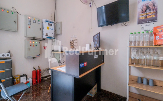 Palm Eight RedPartner