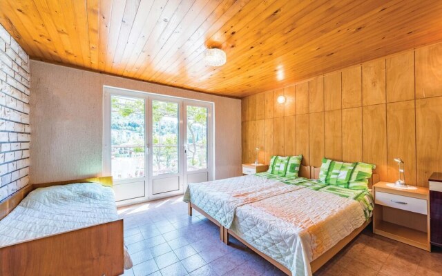 Beautiful Apartment in Rabac With 1 Bedrooms