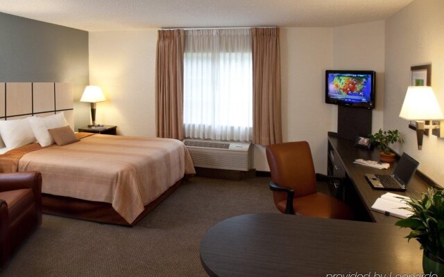 Sonesta Simply Suites Dallas Las Colinas