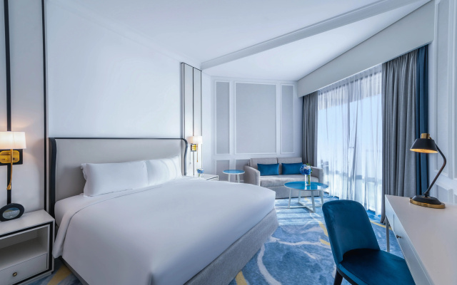 Sofitel Dubai Jumeirah Beach Hotel - Image 6