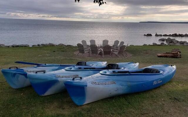 Baymont by Wyndham St. Ignace Lakefront