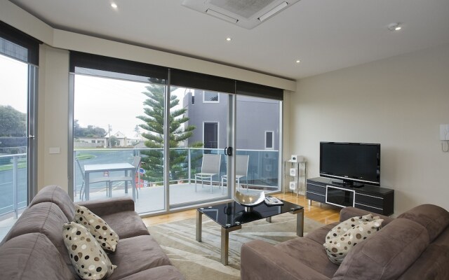 7 Bell Street Apartments