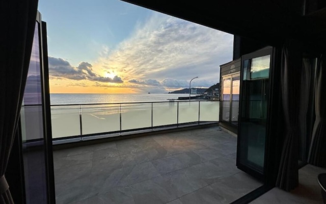 VILLA IZU Zessei – Balcony – Ito