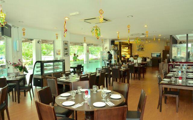 Swan Garden Hotel