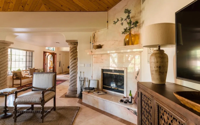 Scottsdale Cottonwoods Resort & Suites