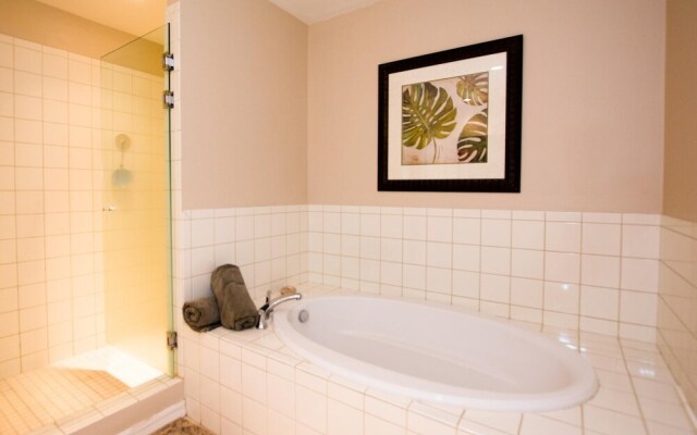 3rd-floor 2-bedroom Condo With Ocean View