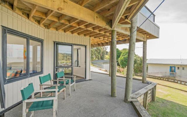 The Glass House - Kuaotunu Holiday Home