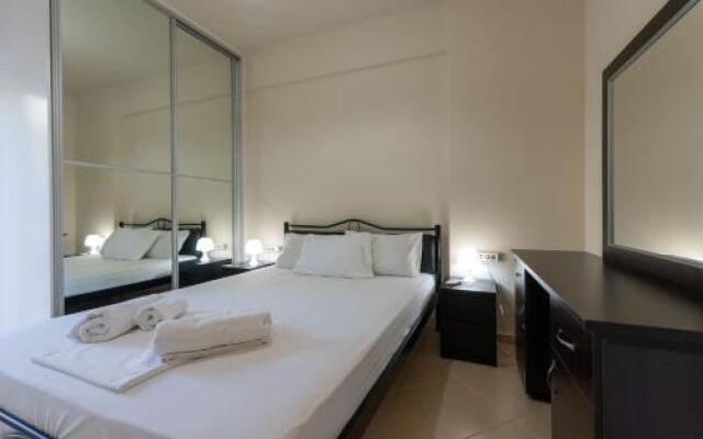 Paliochora Apartments