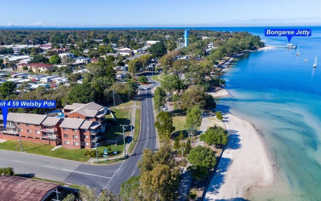 Waterviews,Pool, Wifi its all here !- Welsby Pde, Bongaree