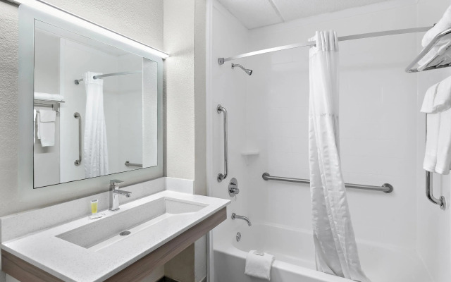 Days Inn by Wyndham Seneca / Clemson Area