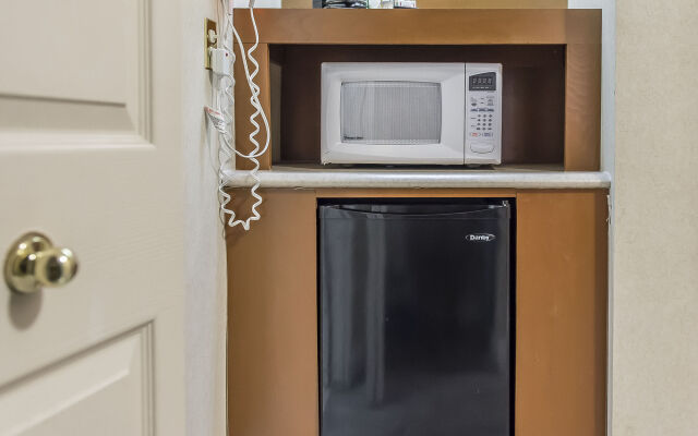 Quality Inn & Suites Gatineau