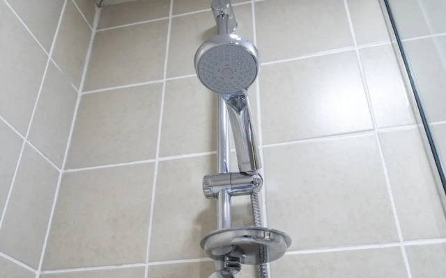 Refined 1BR Retreat in The Point Tower - Marina