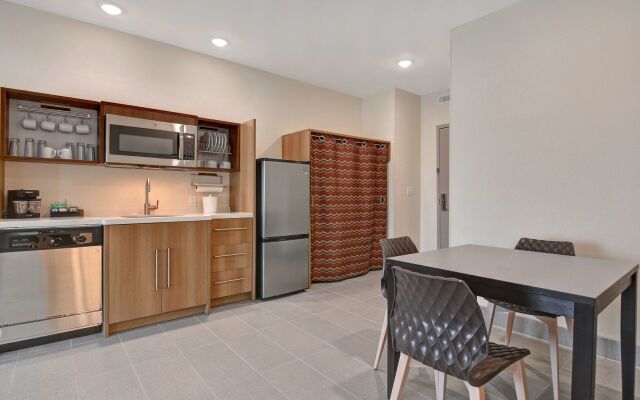 Home2 Suites by Hilton Savannah Midtown, GA