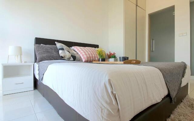 Tropics Damansara Residence by BeeStay [3 Pax]