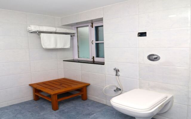 OYO 13875 Home Luxury 3BHK Hill View