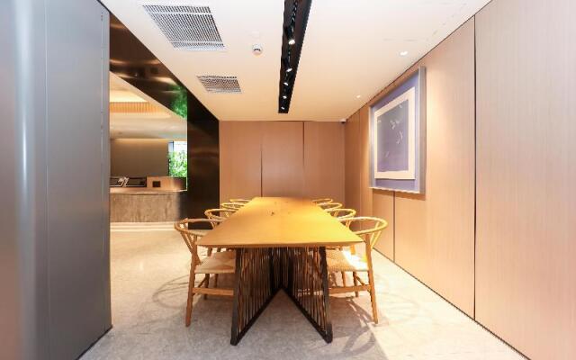 Ji Hotel Shanghai Xujiahui Caobao Road Subway Stat