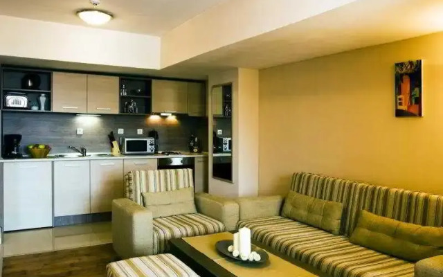 Eagles Nest Aparthotel