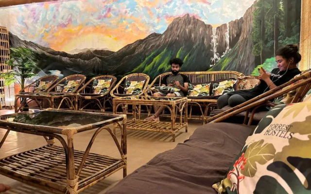 Forrest Hostels