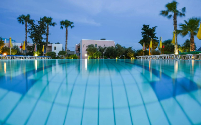 Chrysoula Hotel & Apartments