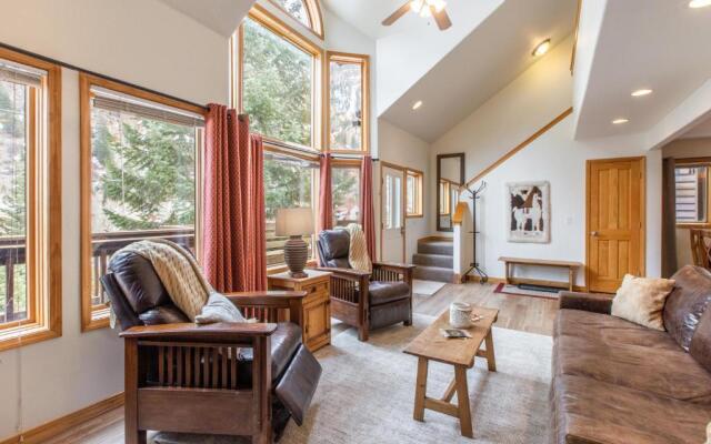 1490OAK Grandview Condo