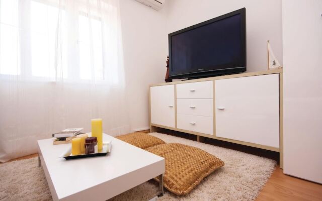 Amazing Home in Sibenik With Wifi and 1 Bedrooms