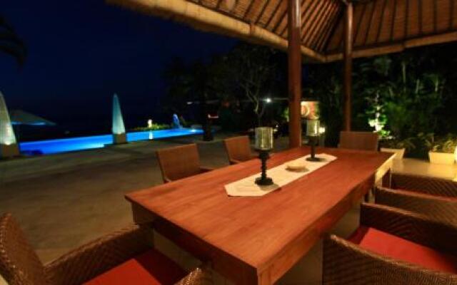 Villa Surgawi