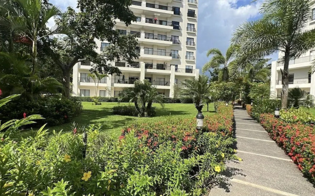 Private Modern Condo by Jacó Beach