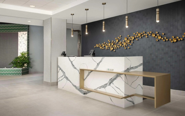 Embassy Suites by Hilton Dulles North Loudoun