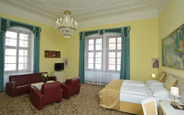 Hotel Metamorphis