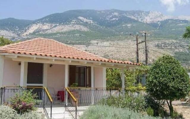 Villa Delphia One Bedroom Traditional House