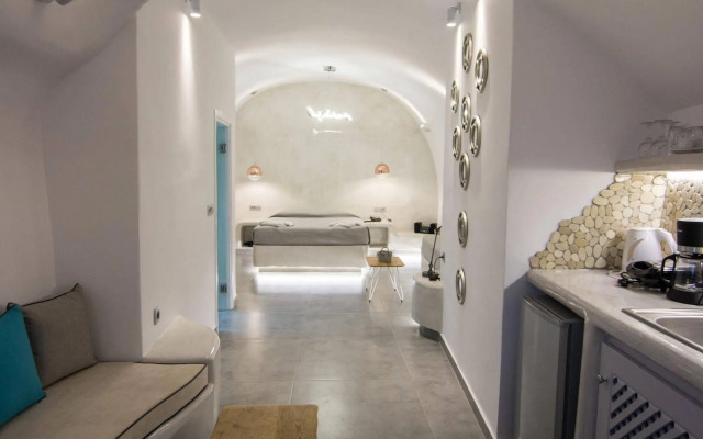 Nefeli Homes - Adults Only